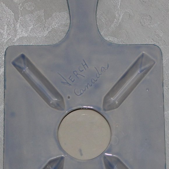 Hand Painted and Artist Signed Trivet | Wilma Verch Vintage Trivet - Picture 5 of 6